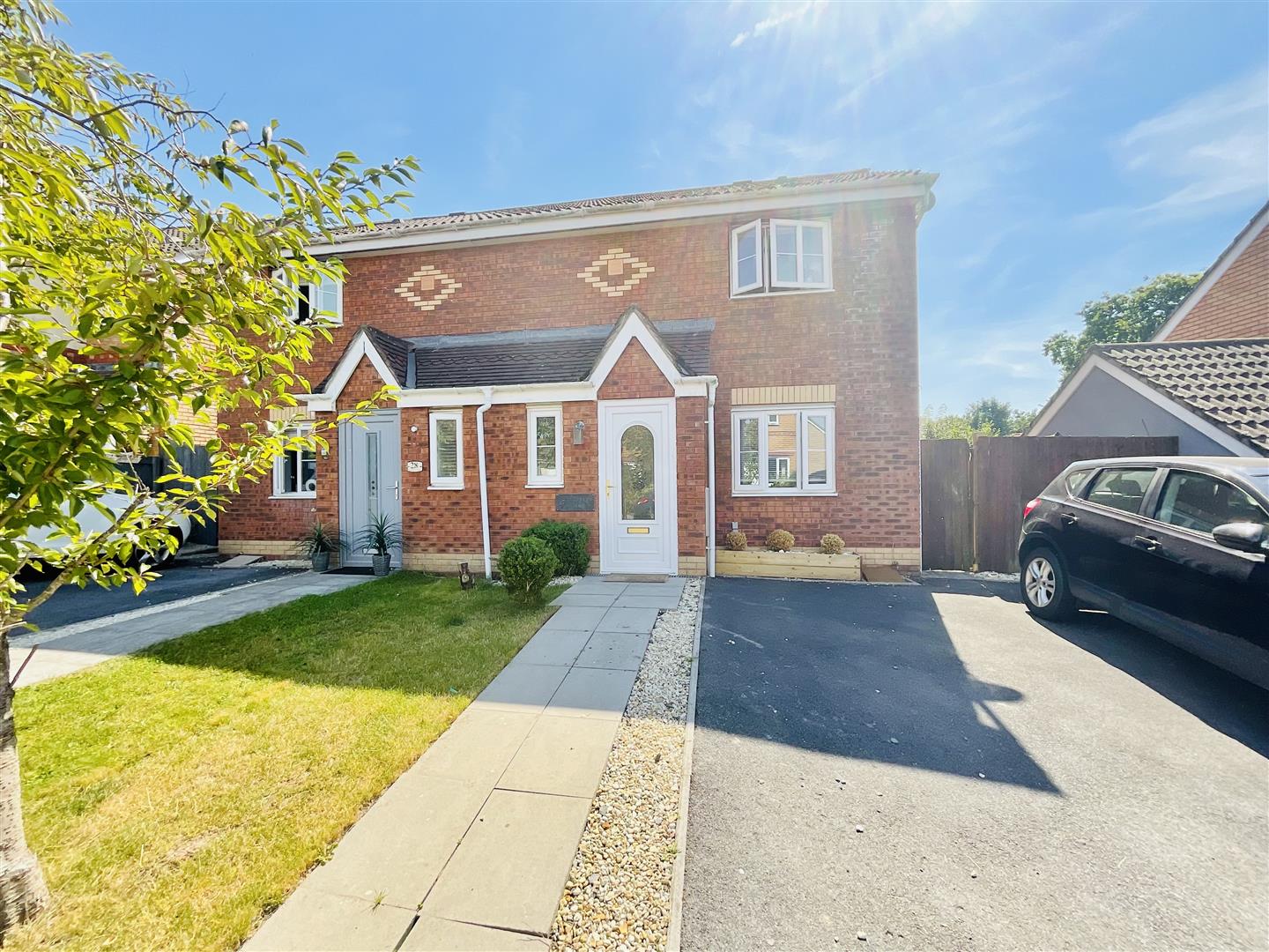 Willow Estates Properties for sale and to let in Llanelli and